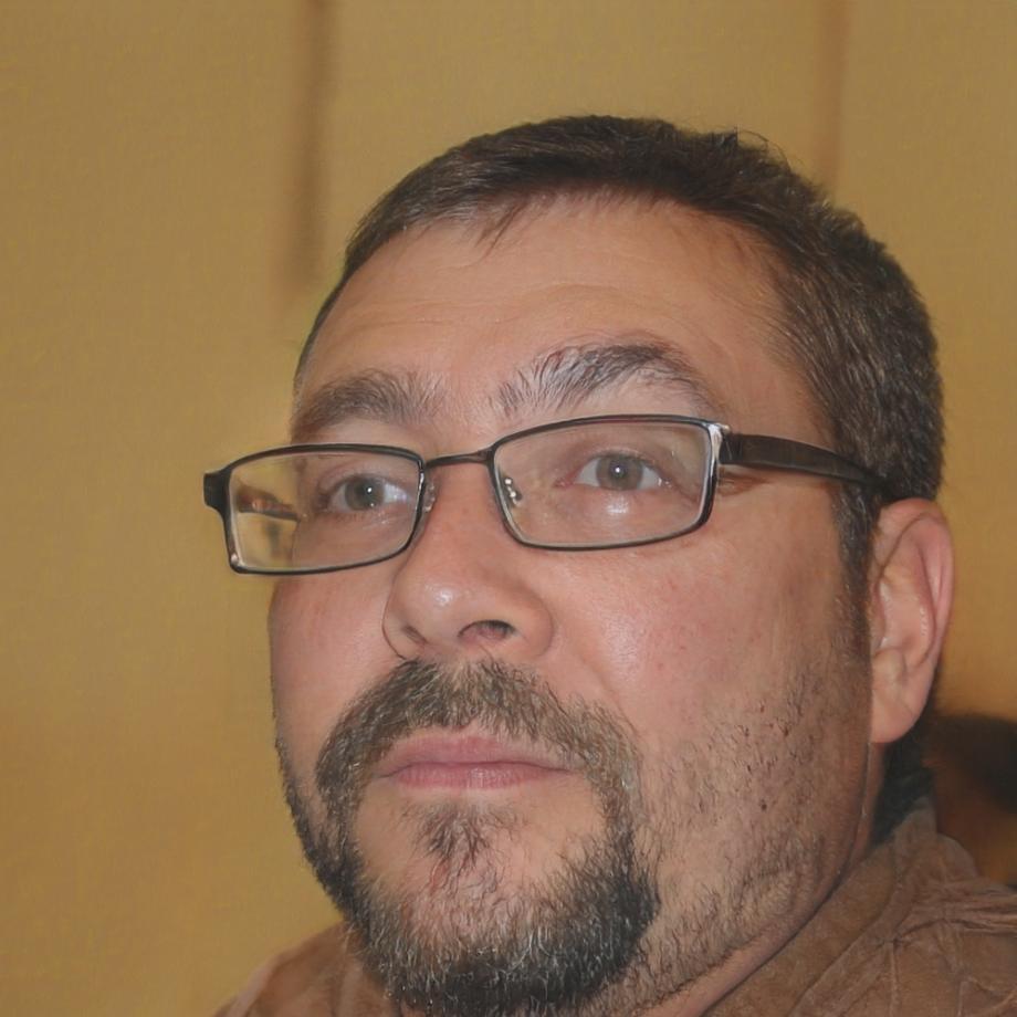 Ritratto di Erminio Calvetti, esperto in metodologie didattiche innovative